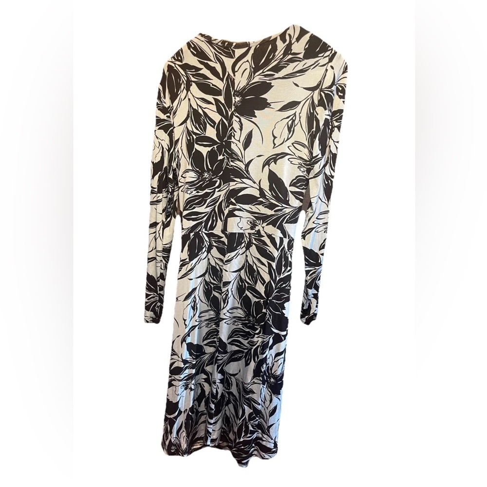 Karen Kane Faux Wrap Dress Blue Black Floral Lined EUC XL knee length - Picture 2 of 5